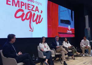 Luciana Herrera representa a Asitur en el IV Encuentro con Empresas de Cáritas sobre inclusión laboral y empleo digno.